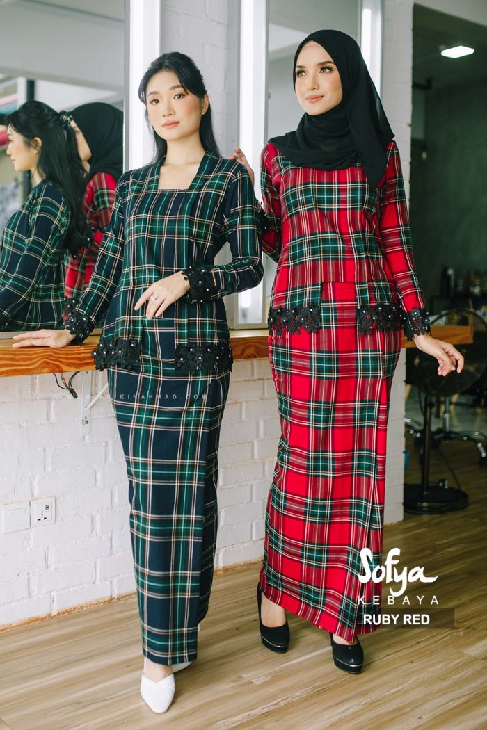 KEBAYA SOFYA in RUBY RED