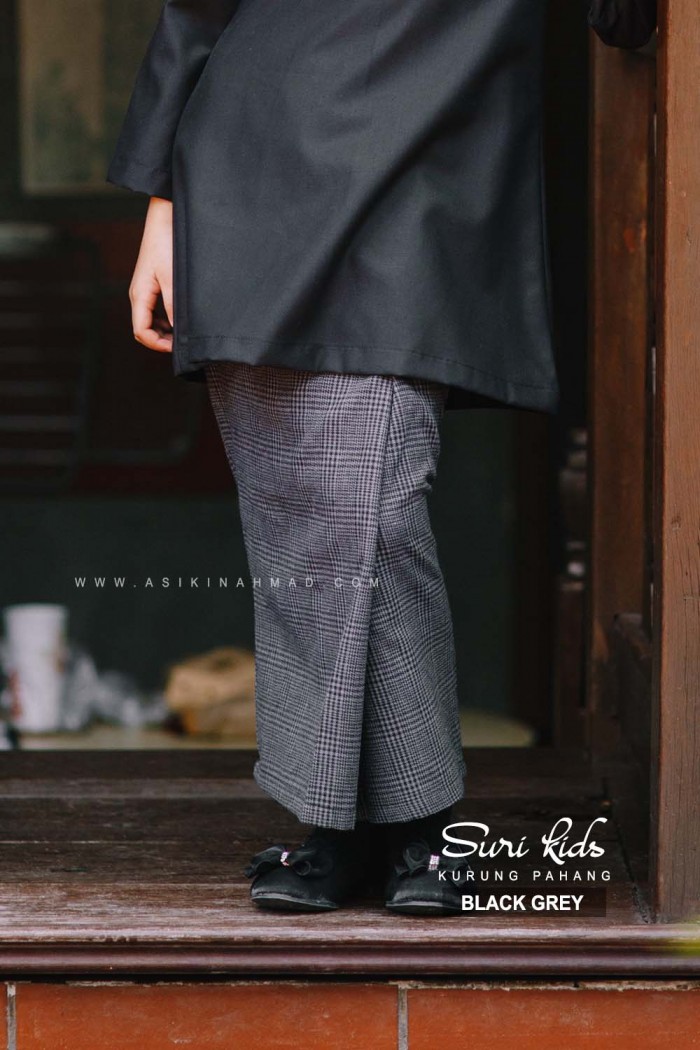 SURI KURUNG KIDS in BLACK GREY