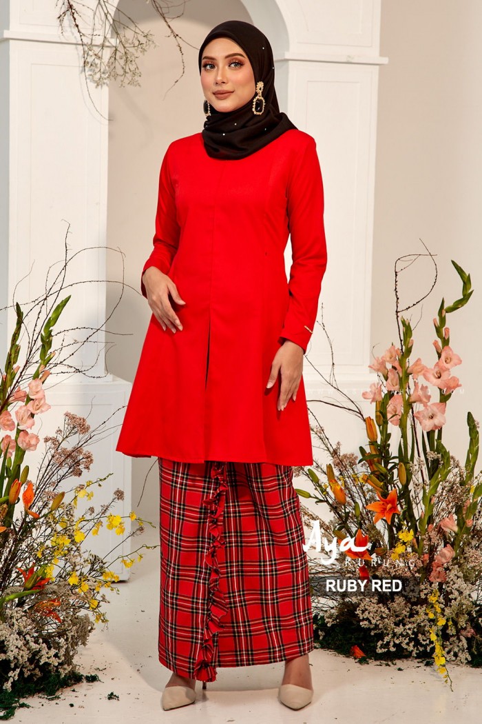 AYA KURUNG in RUBY RED