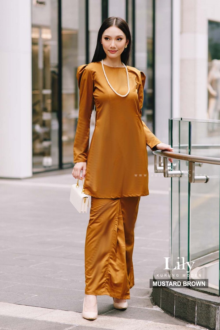 LILY KURUNG in MUSTARD BROWN