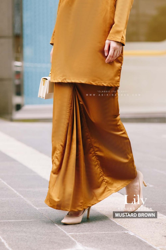 LILY KURUNG in MUSTARD BROWN