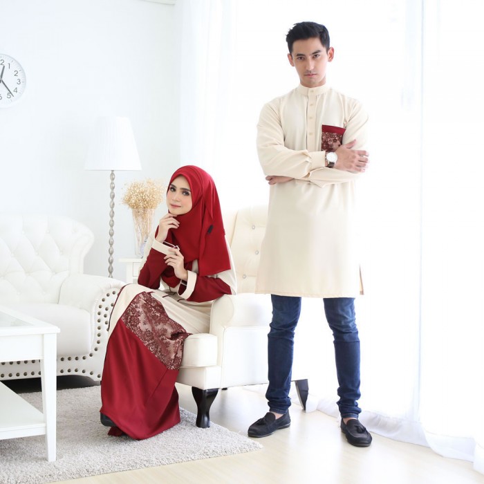JUBAH THE MAJESTIC in Red