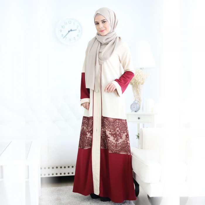 JUBAH THE MAJESTIC in Red