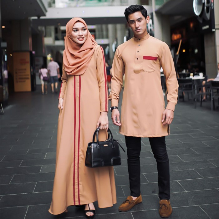 SET THE ROYAL SPECIAL EDITION in COCO BROWN
