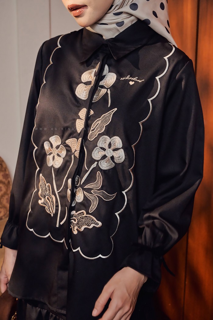 AUREL TOP IN BLACK