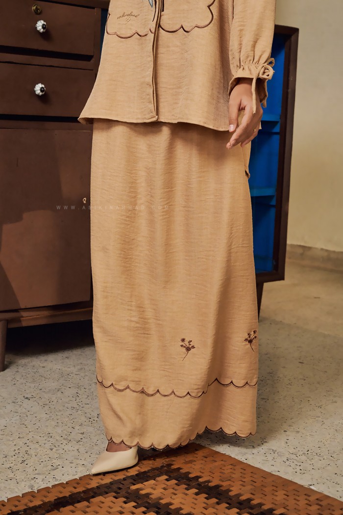 AUREL WEAR IN LIGHT BROWN-002