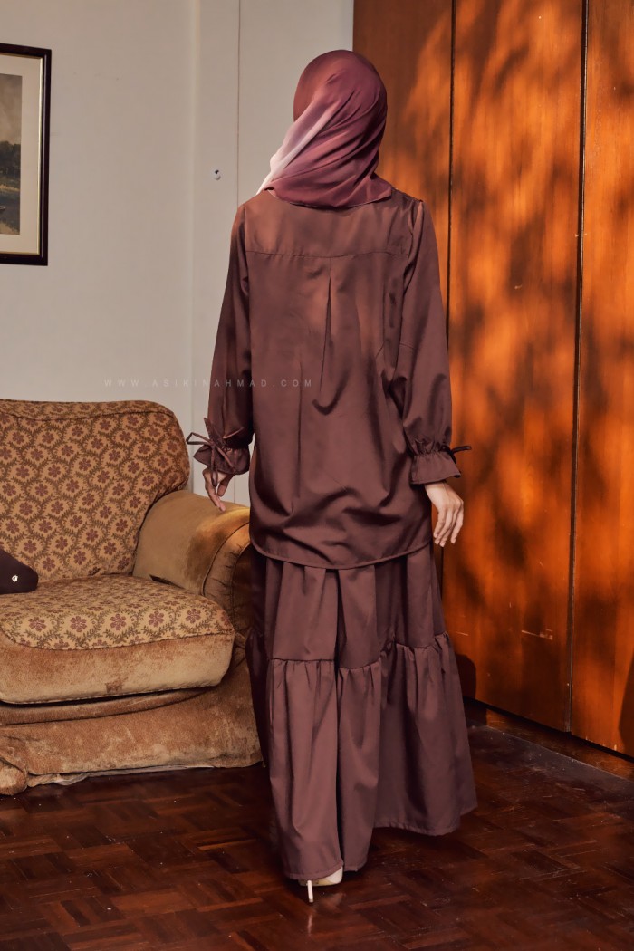 AUREL TOP IN RICH BROWN