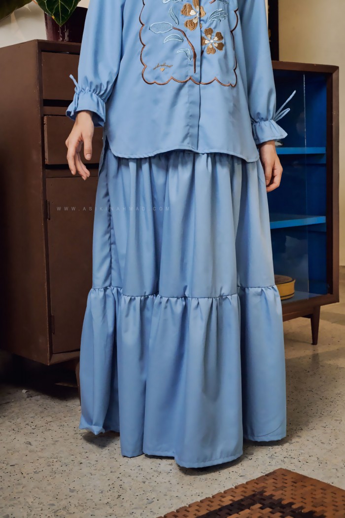 AUREL SKIRT IN BABY BLUE