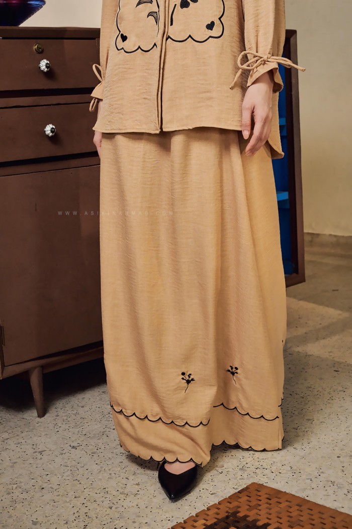 AUREL SKIRT IN LIGHT BROWN-001