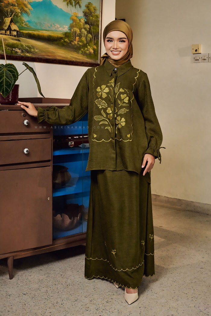 AUREL SKIRT IN OLIVE