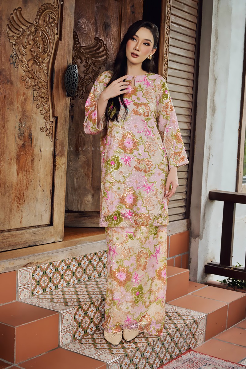 BUNGA SERUNI KURUNG IN MATCHA PINK