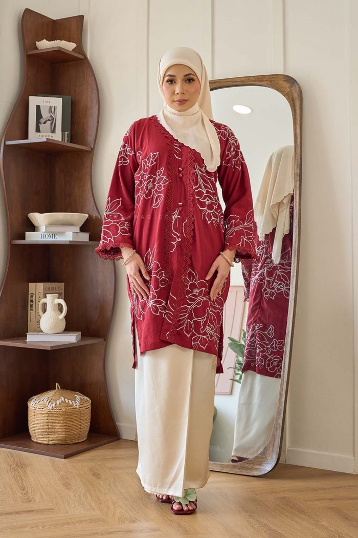 MENTARI KEBARUNG (MKS-D3) IN RED
