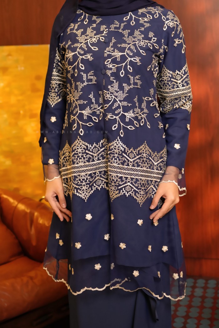 CENDANA KEBARUNG LACE IN NAVY BLUE