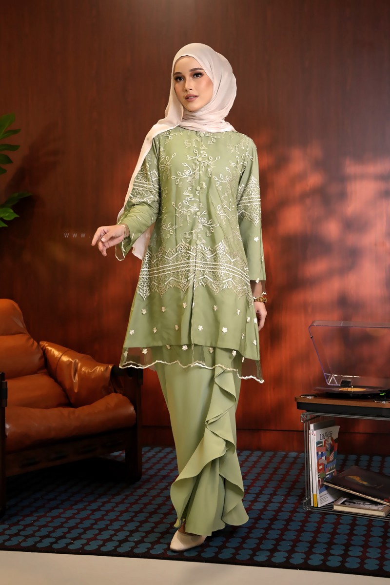 CENDANA KEBARUNG LACE IN SAGE GREEN