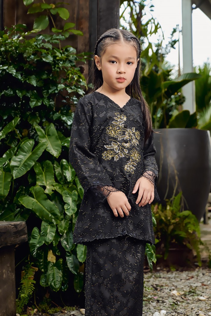 CIK SEROJA KIDS IN BLACK