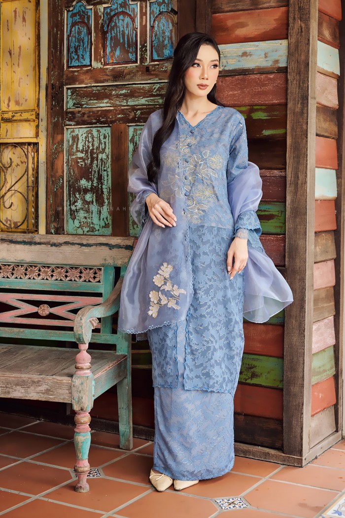 CIK SEROJA KEBARUNG IN ASH BLUE