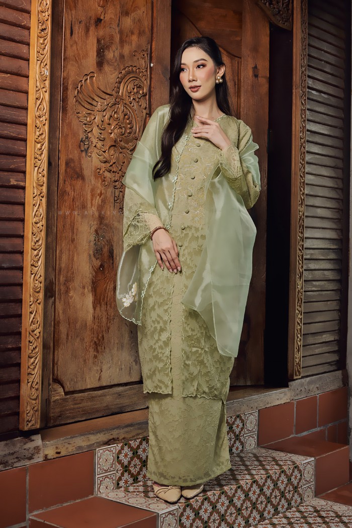 CIK SEROJA KEBARUNG IN SAGE GREEN