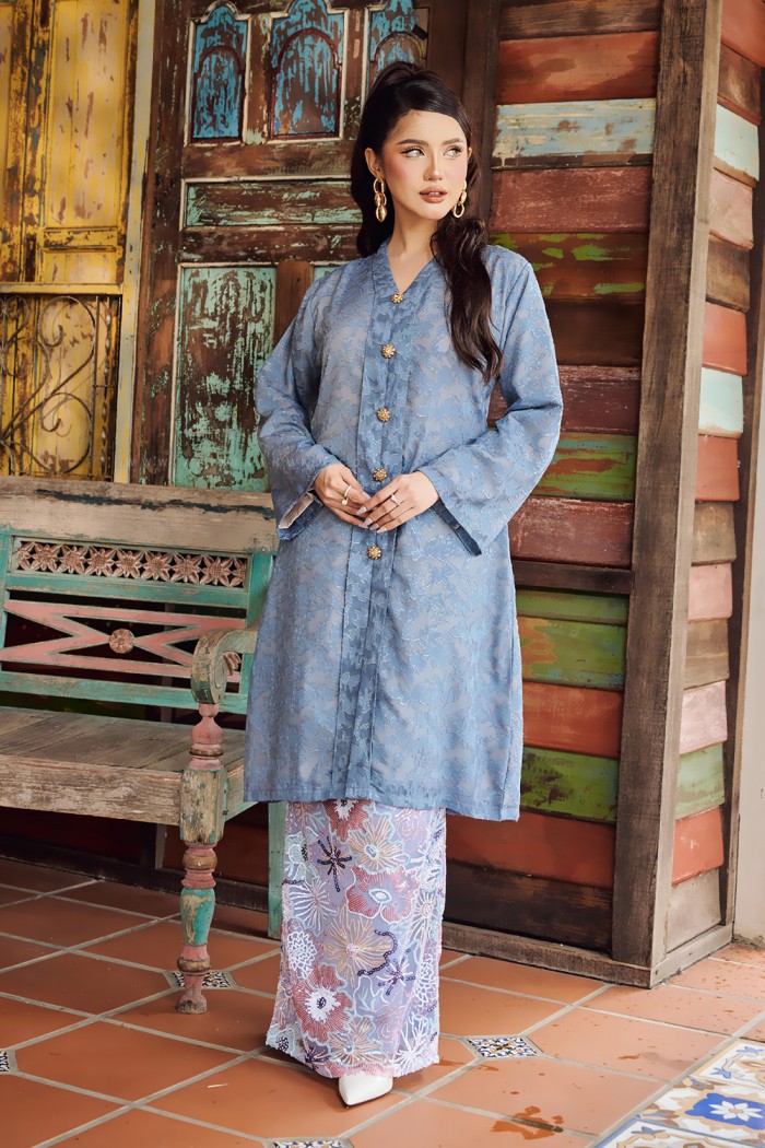 DEWI ASMARA KEBARUNG IN ASH BLUE