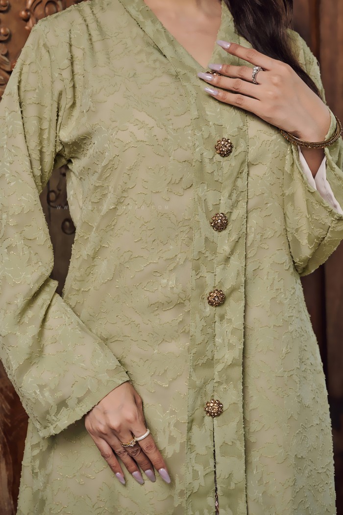 DEWI ASMARA KEBARUNG IN MATCHA PINK