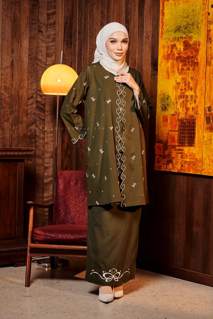 HANNA KEBARUNG IN OLIVE