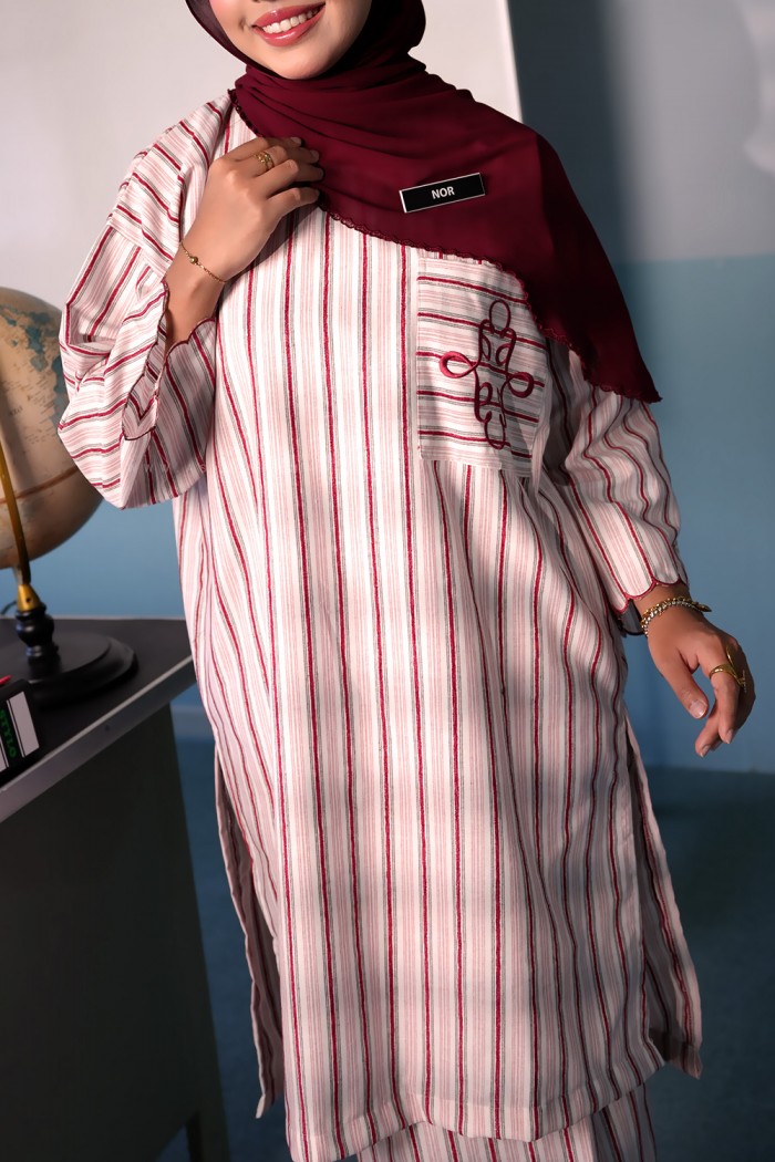 LA VIDA STRIPES KURUNG IN RED