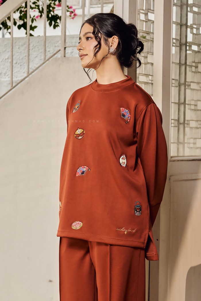 LESTARI TOP IN BRICK ORANGE