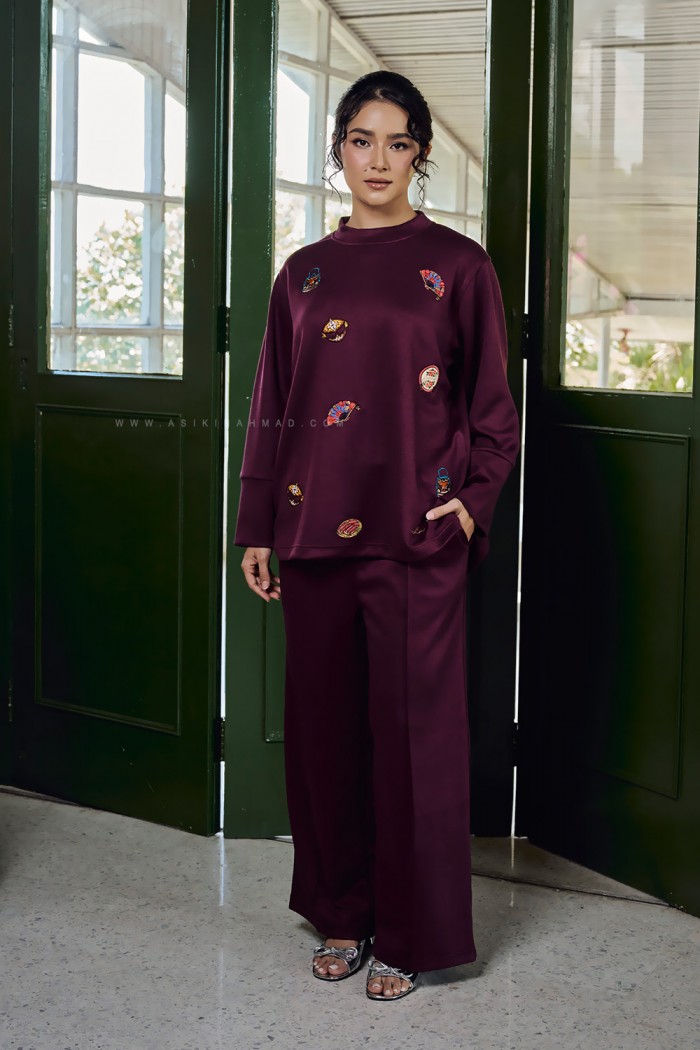 LESTARI TOP IN BURGUNDY