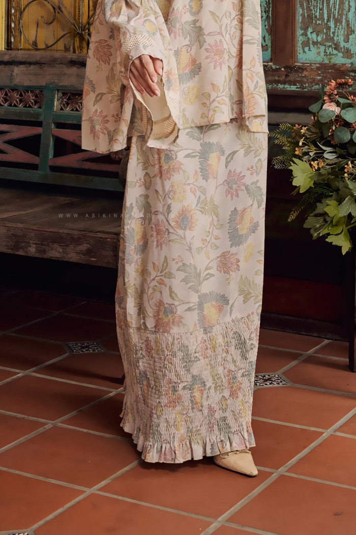 LINEN BAYU PRINTED KURUNG IN SUMMER BROWN