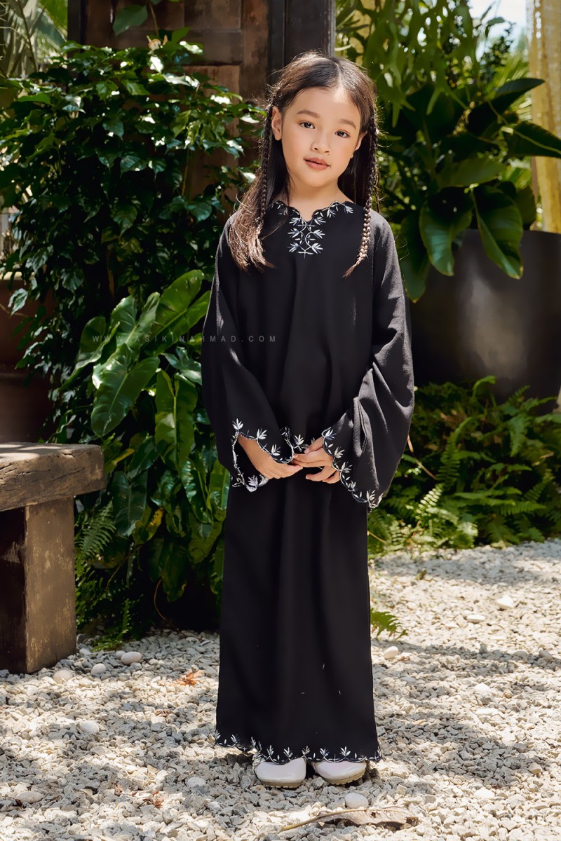 LINEN LAILA KIDS IN BLACK