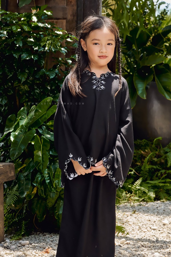 LINEN LAILA KIDS IN BLACK