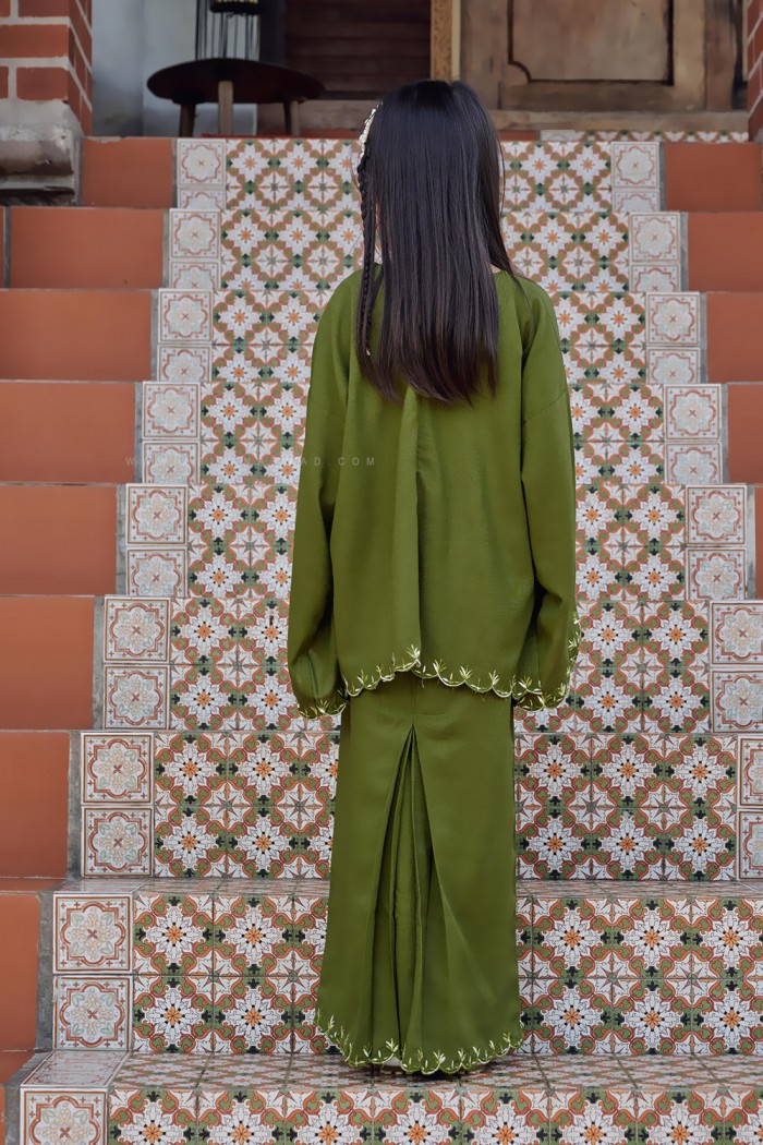 LINEN LAILA KIDS IN MATCHA GREEN