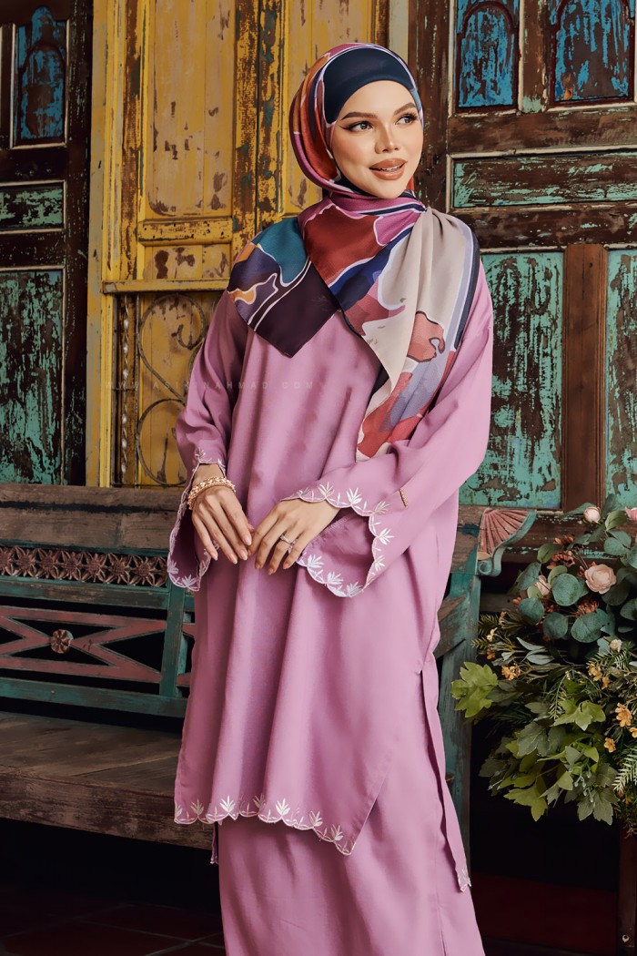 LINEN LAILA KURUNG IN LIGHT PURPLE