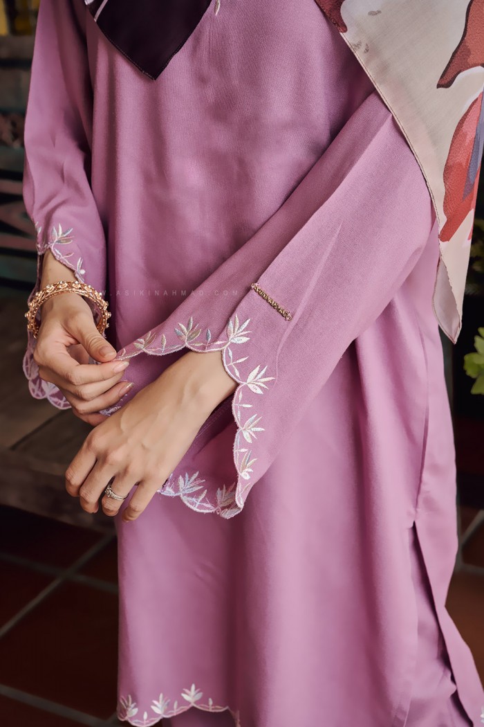 LINEN LAILA KURUNG IN LIGHT PURPLE