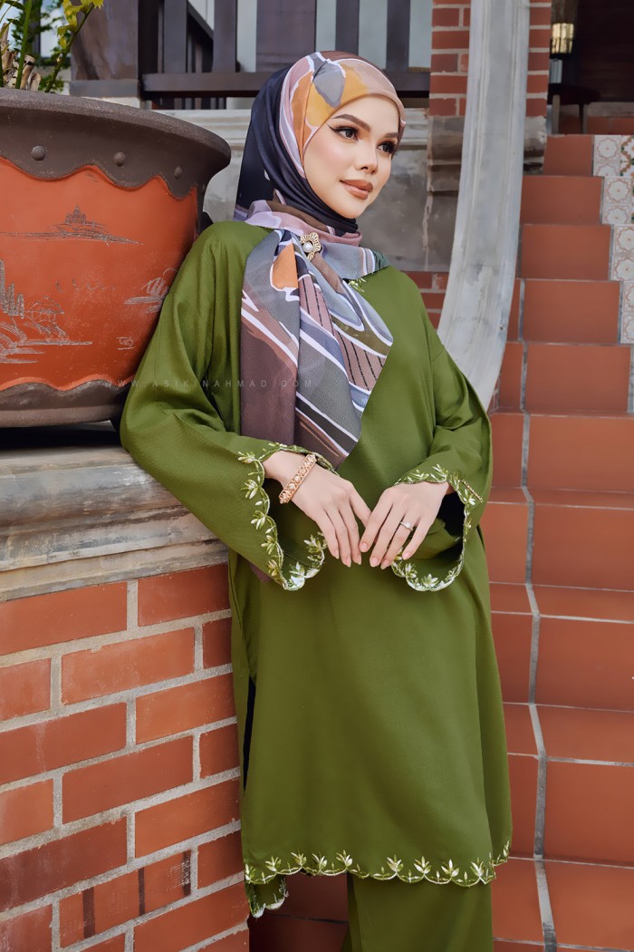 LINEN LAILA KURUNG IN MATCHA GREEN
