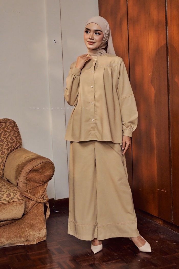LUNARA BLOUSE IN LIGHT BROWN