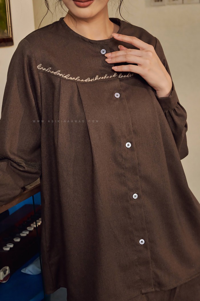 LUNARA BLOUSE IN OLIVE