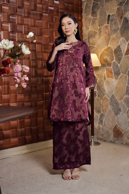 MARIANI KURUNG IN BURGUNDY