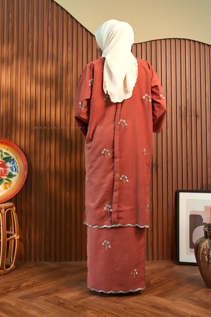 MARIA KURUNG SULAM in BRICK