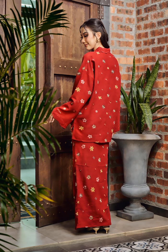 MEKAR MANIS KEBAYA (MMK-D2) in HOT RED