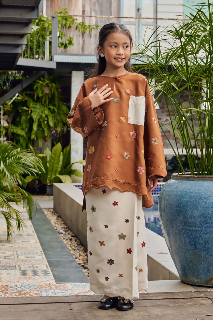 MEKAR SURI KIDS (MSSK-D2) in CARAMEL BROWN