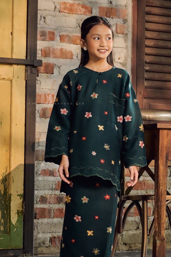 MEKAR SURI KIDS (MSSK-D2) in EMERALD