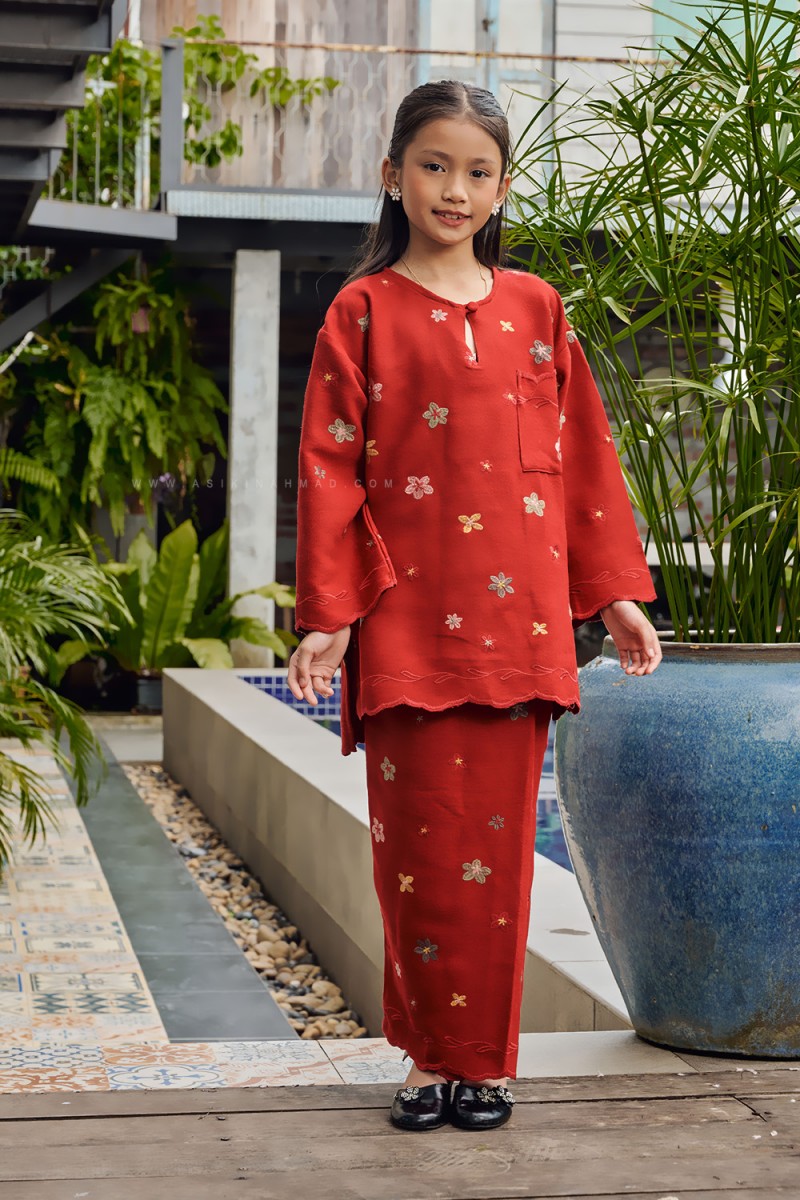 MEKAR SURI KIDS (MSSK-D2) in HOT RED