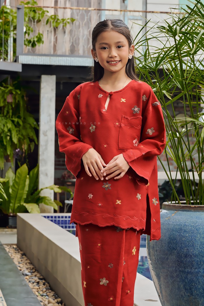 MEKAR SURI KIDS (MSSK-D2) in HOT RED
