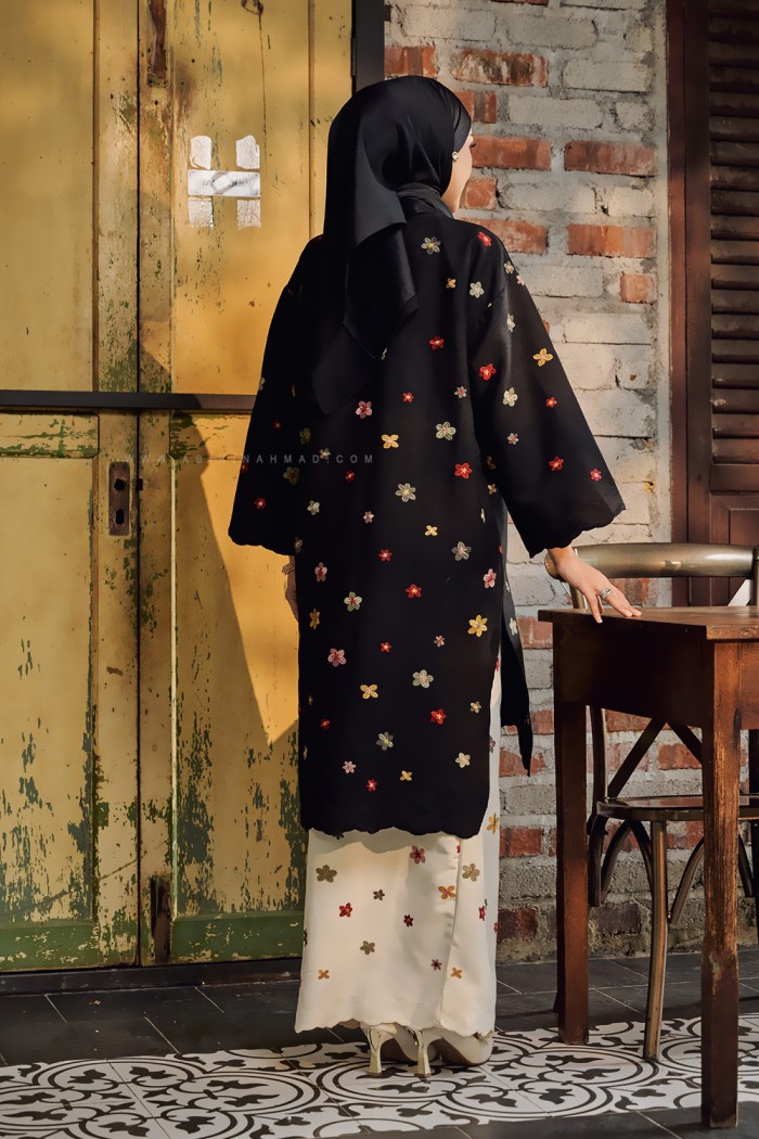 MEKAR SURI KURUNG (MSK-D2) in BLACK WHITE