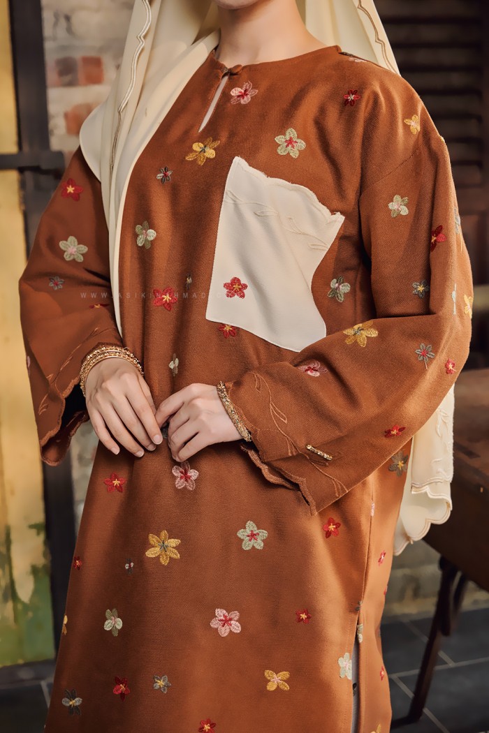 MEKAR SURI KURUNG (MSK-D2) in CARAMEL BROWN