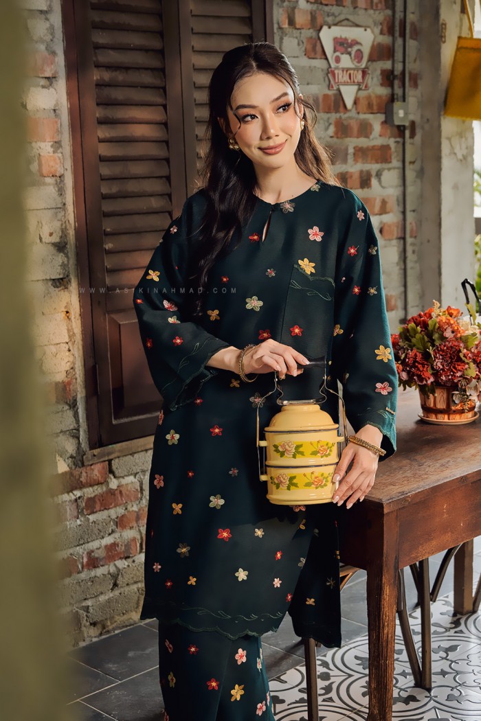 MEKAR SURI KURUNG (MSK-D2) in EMERALD