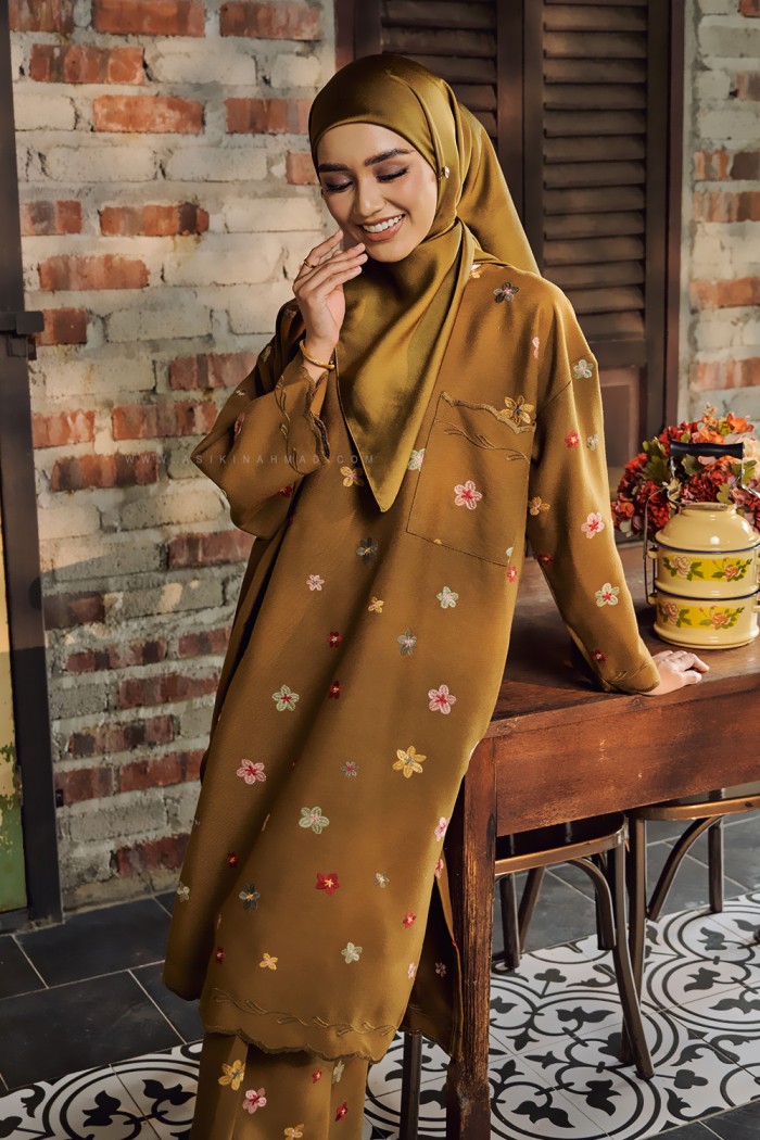 MEKAR SURI KURUNG (MSK-D2) in OLIVE