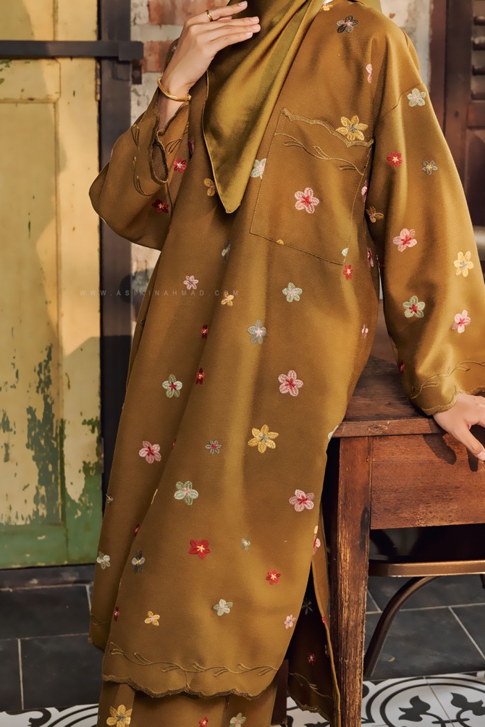MEKAR SURI KURUNG (MSK-D2) in OLIVE