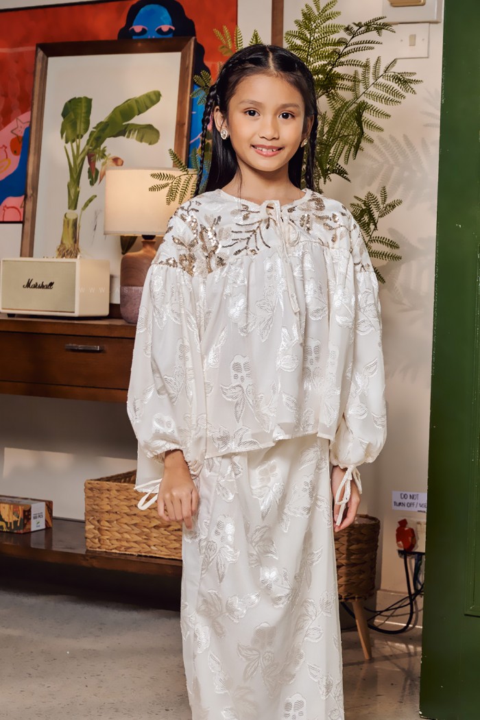 NING AYU KURUNG KIDS IN OFF WHITE