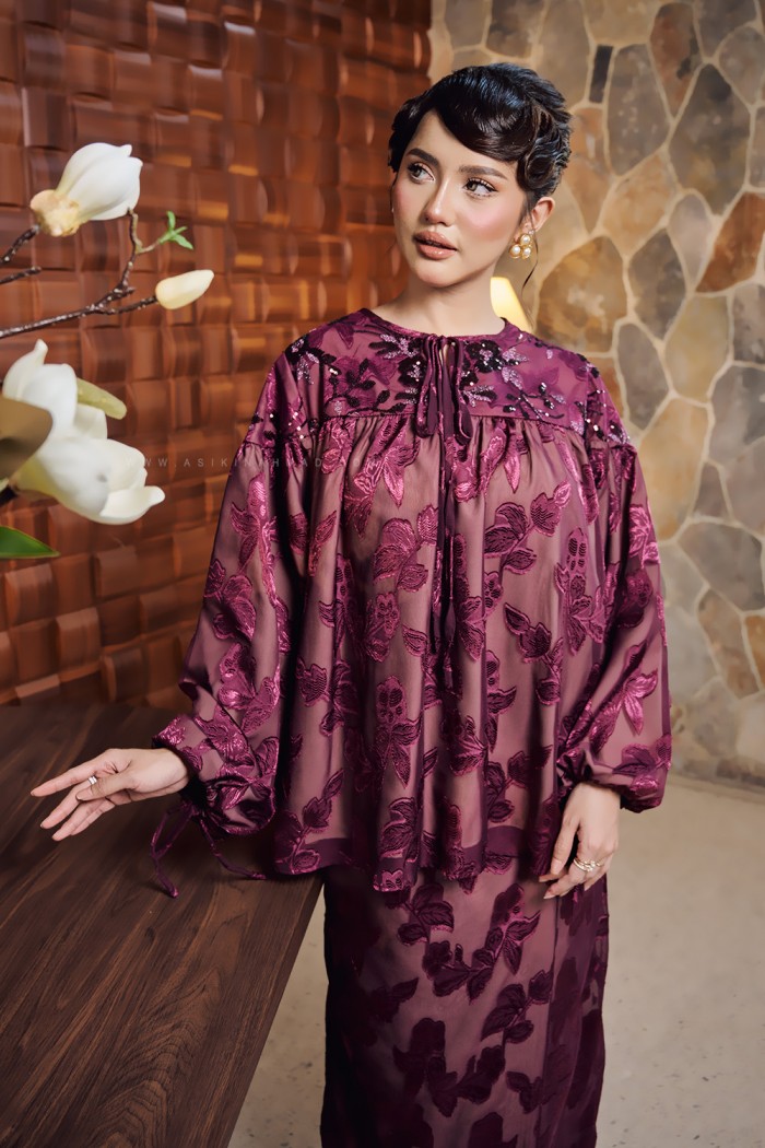 NING AYU KURUNG IN BURGUNDY
